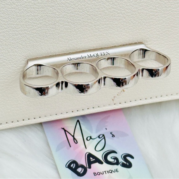 Alexander McQueen: Four-Ring Clutch Crossbody Bag - Picture 7 of 16